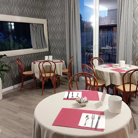 Pensjonat Bf Foresteria Bellusci 4*