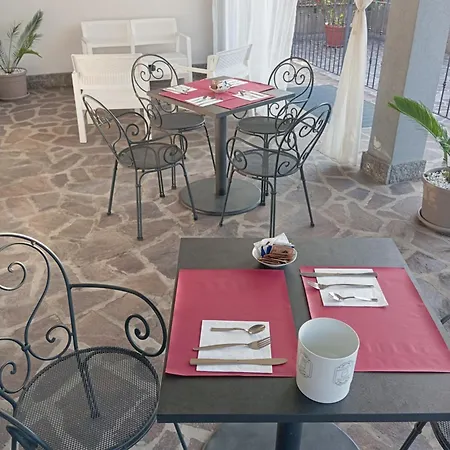 Pensjonat Bf Foresteria Bellusci 4*